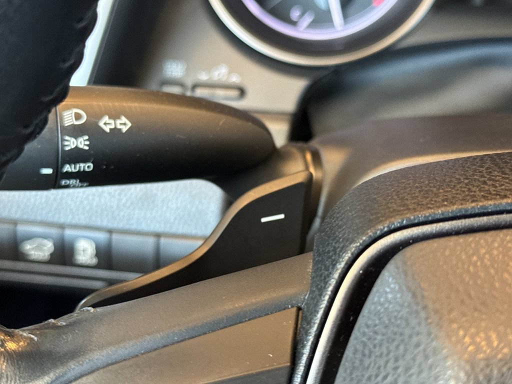 Used 2022 Toyota Camry SE w/ Carpet Mat Package (TMS) FWD image 29