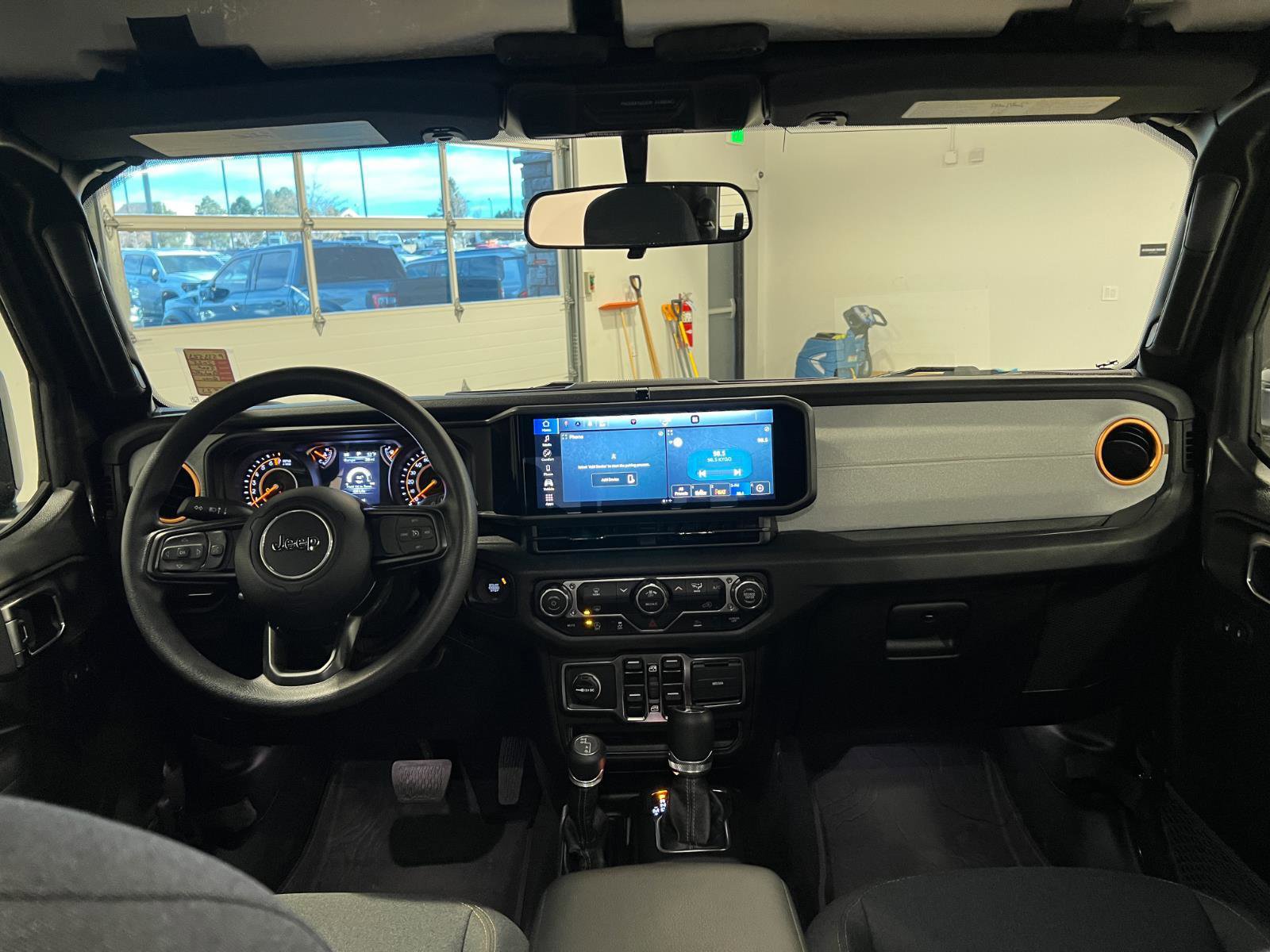 Used 2025 Jeep Gladiator Sport image 26