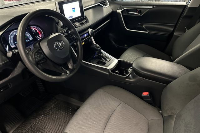 Certified 2025 Toyota RAV4 XLE FWD image 12