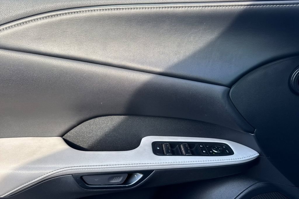 Used 2023 Lexus RX 350h w/ Accessory Package (Z1) image 11