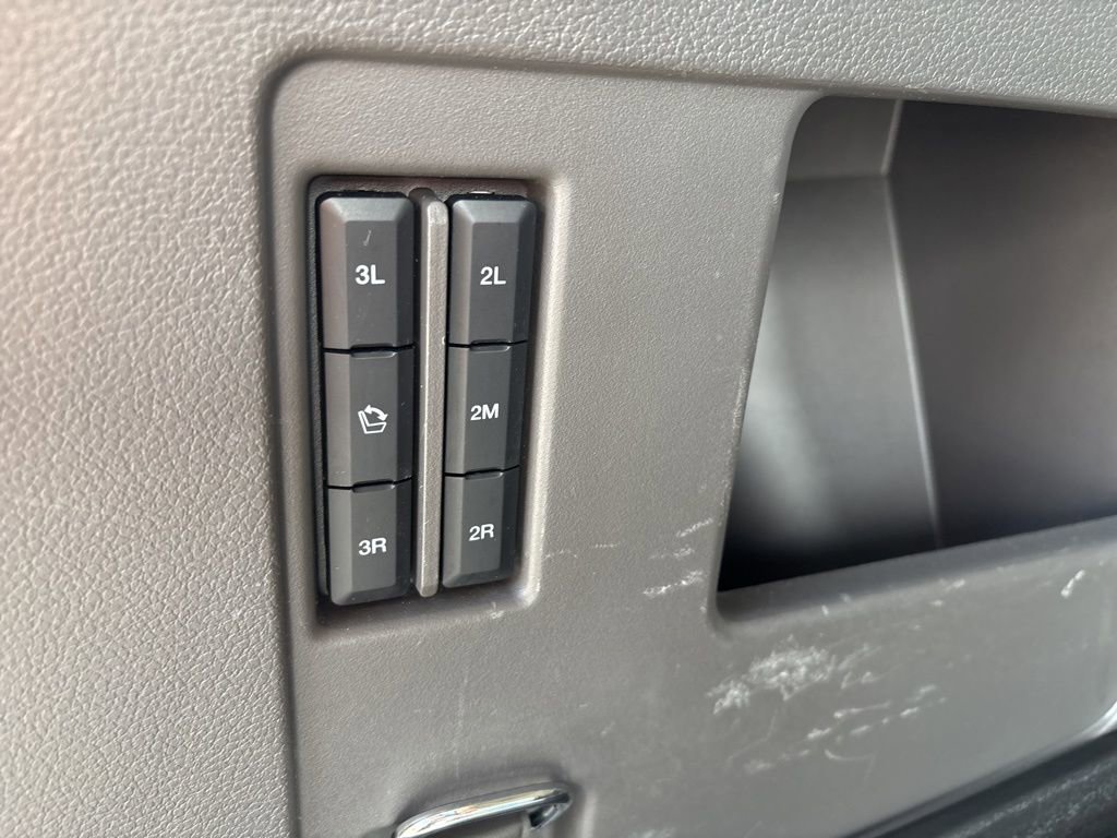 Used 2020 Ford Expedition XLT w/ Equipment Group 202A image 8