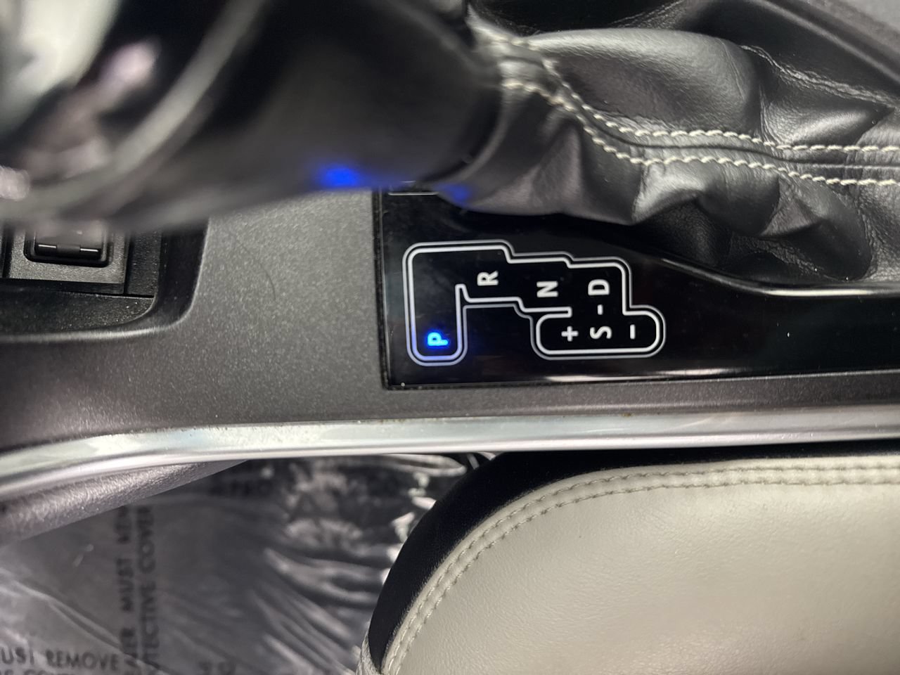 Used 2017 Toyota Camry SE FWD image 23