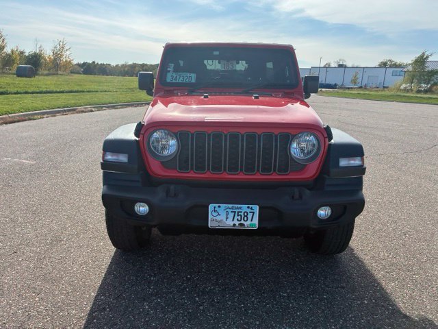 Used 2025 Jeep Wrangler Unlimited Sport w/ Convenience Group AWD/4WD image 3