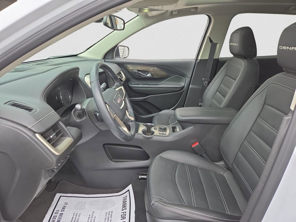 Used 2023 GMC Terrain Denali w/ Denali Premium Package image 13