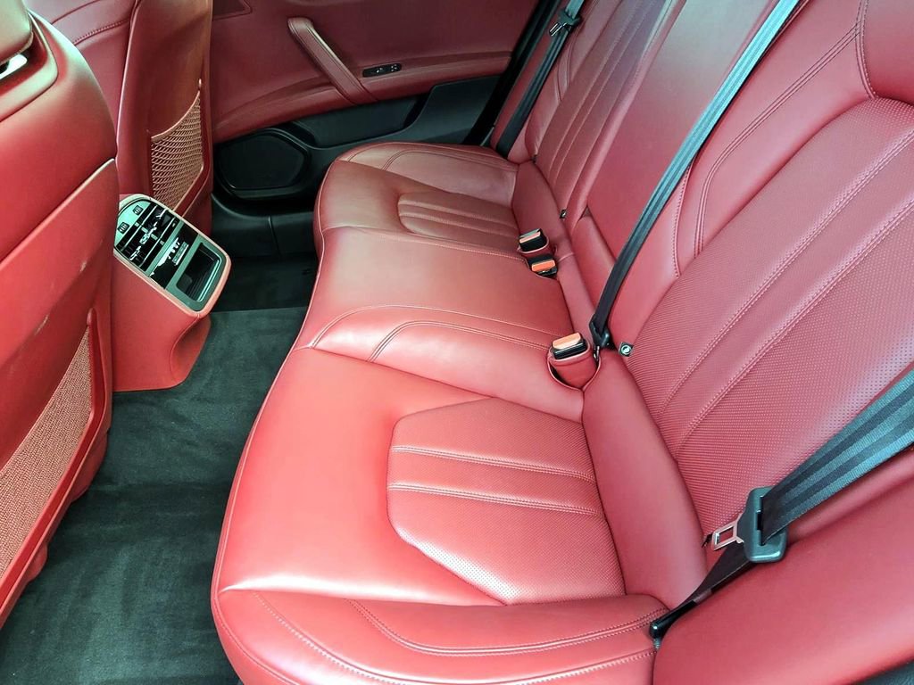 Used 2017 Maserati Quattroporte GTS GranSport image 31