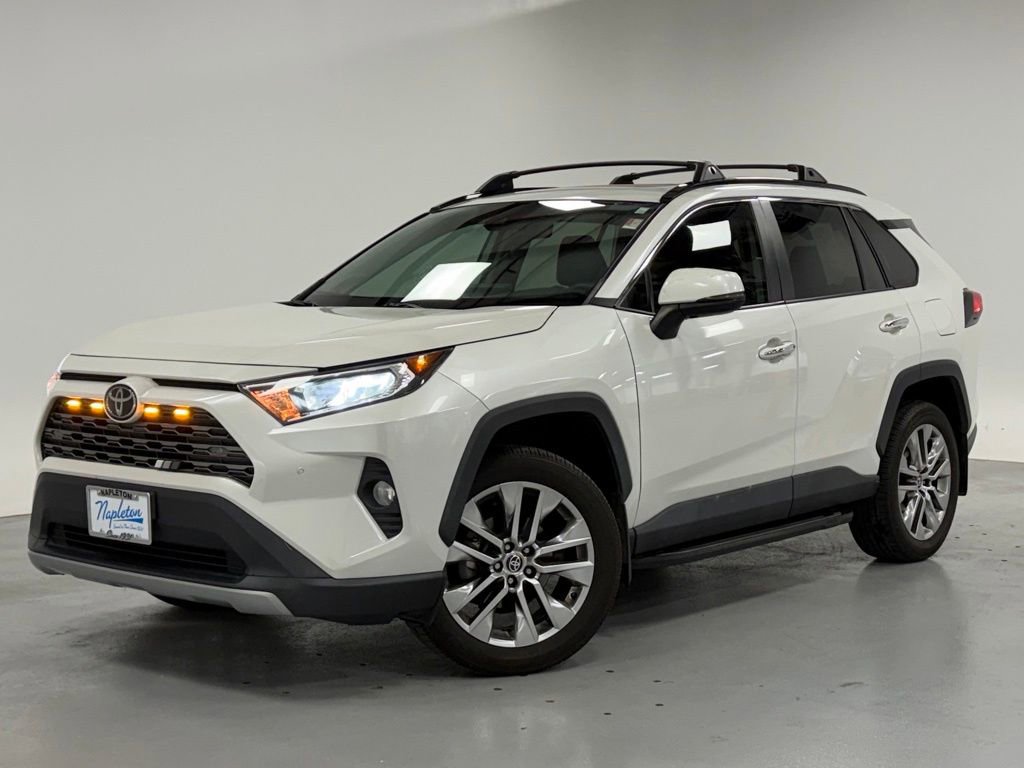 Used 2021 Toyota RAV4 Limited image 1