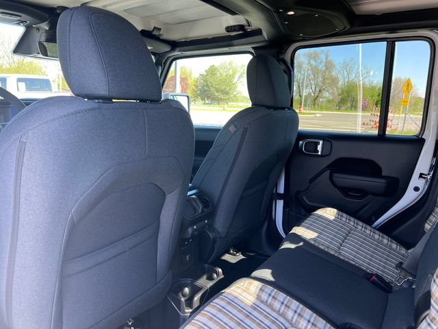New 2026 Jeep Gladiator Sport AWD/4WD image 30