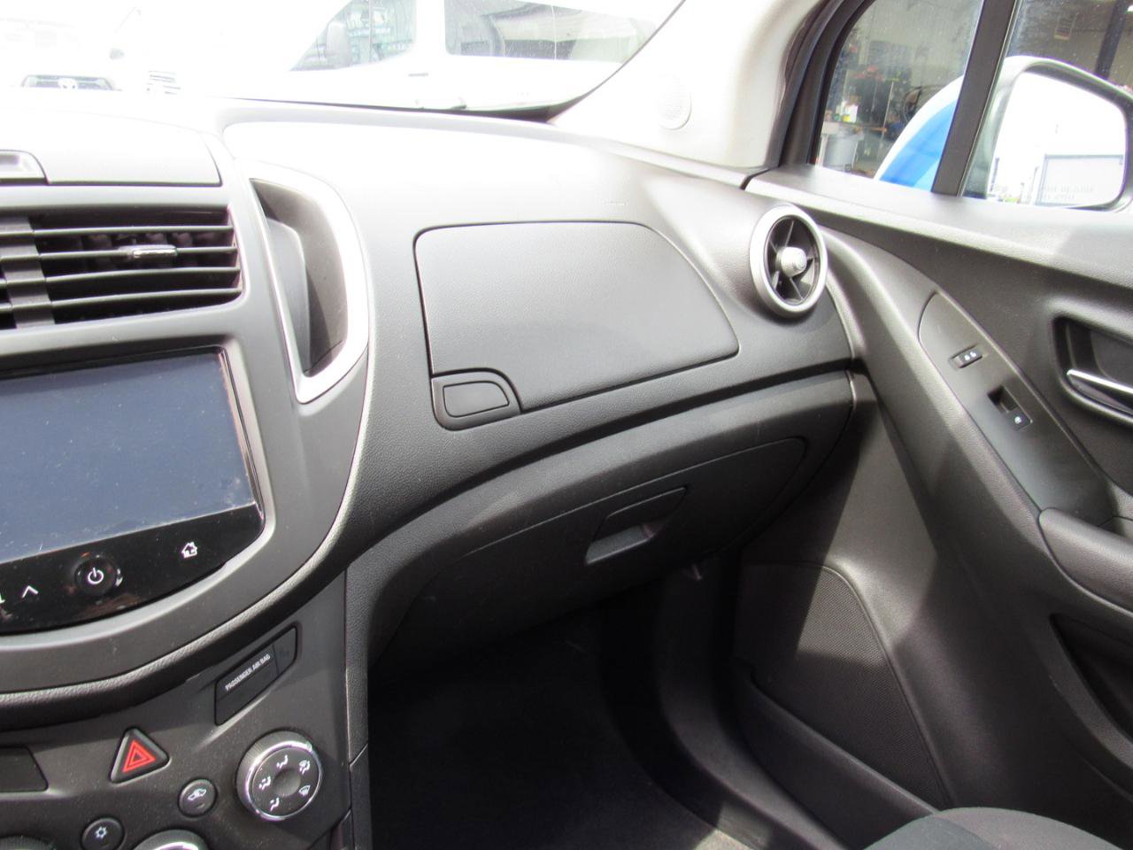 Used 2015 Chevrolet Trax LS FWD image 21