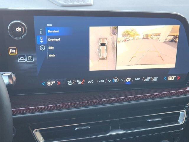 Used 2025 Chevrolet Traverse RS image 6