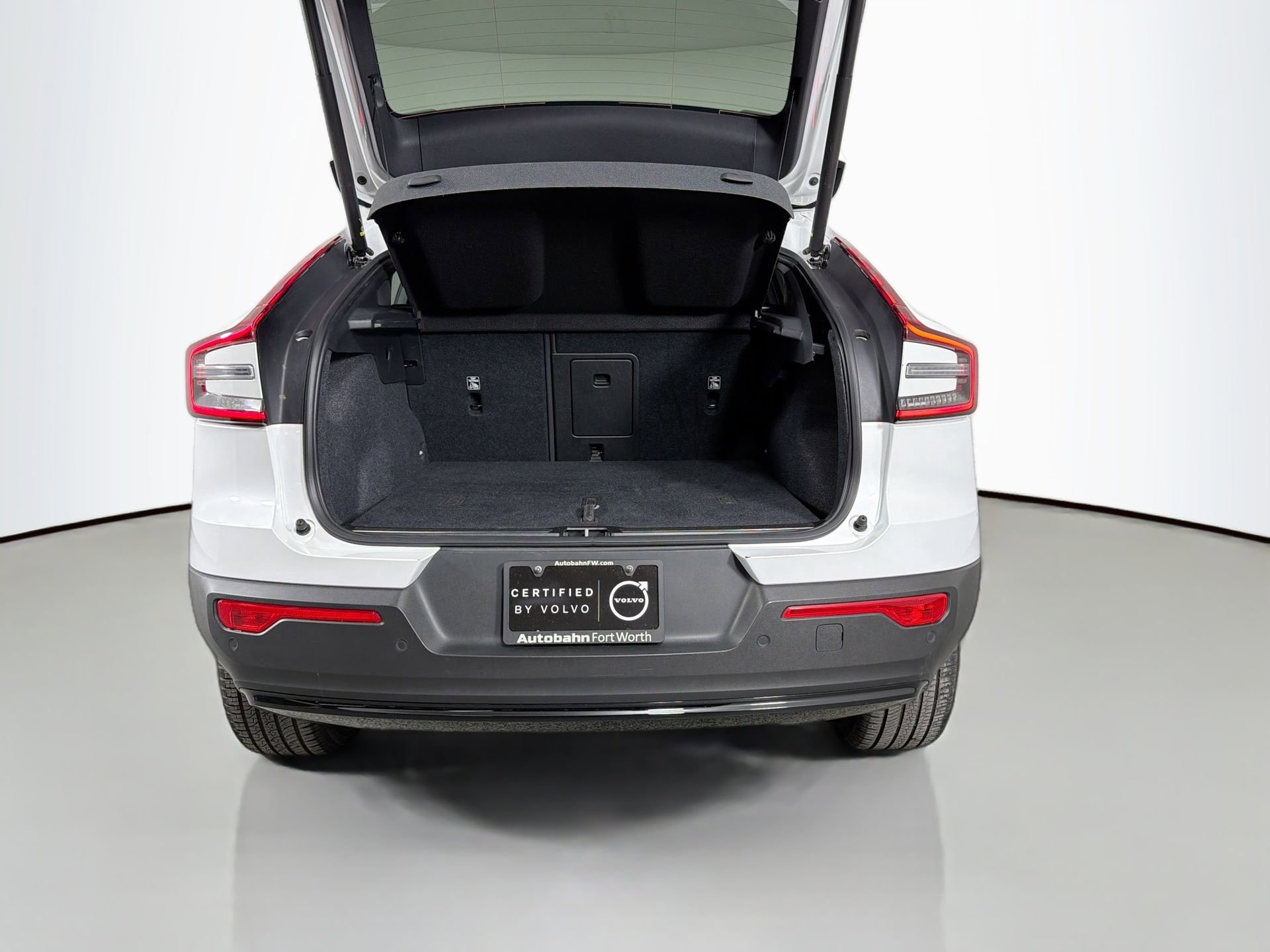 Certified 2023 Volvo C40 P8 Recharge Ultimate AWD/4WD image 26