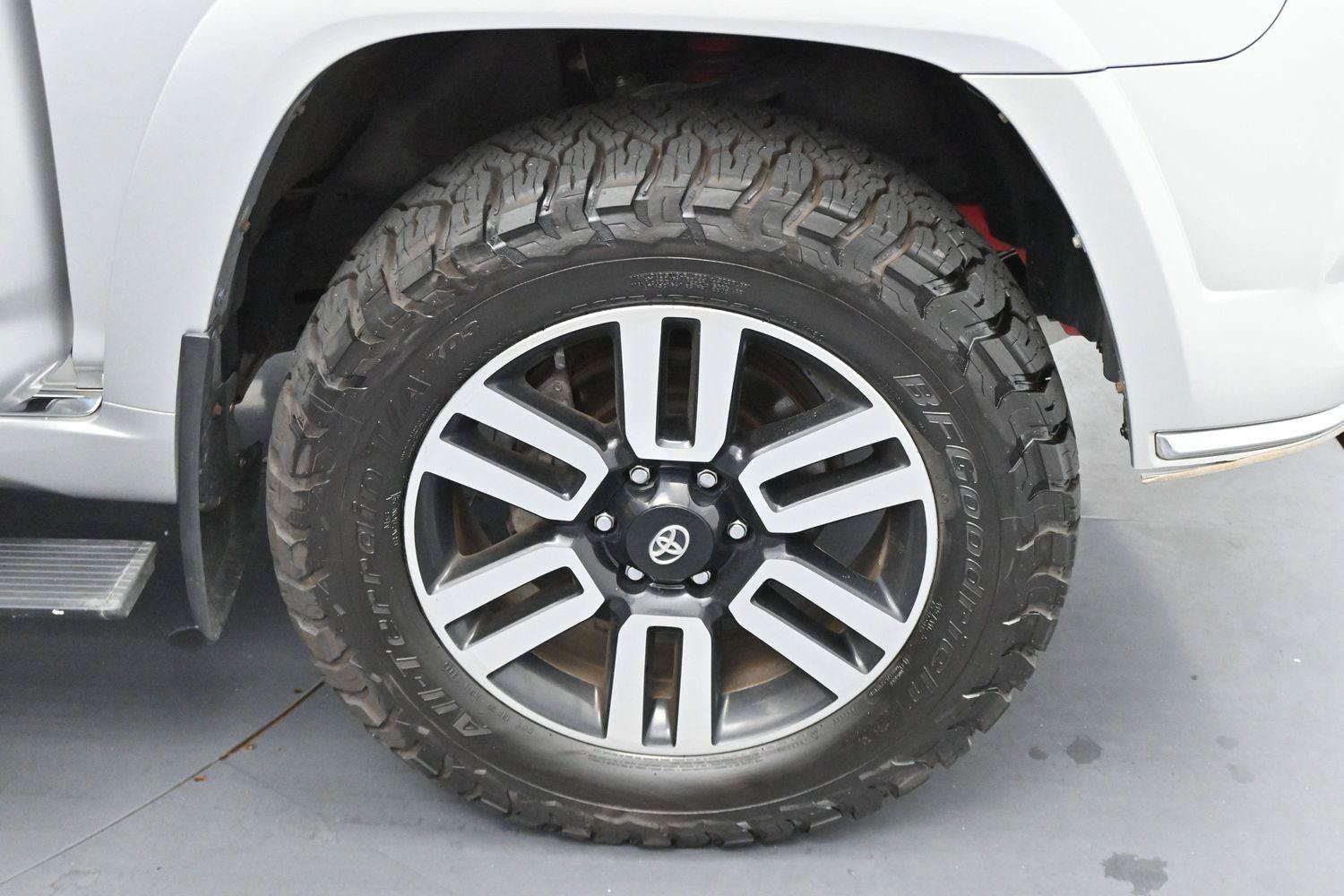 Used 2021 Toyota 4Runner Limited AWD/4WD image 40