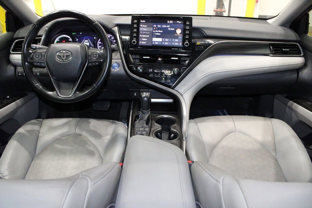 Used 2021 Toyota Camry XSE image 29