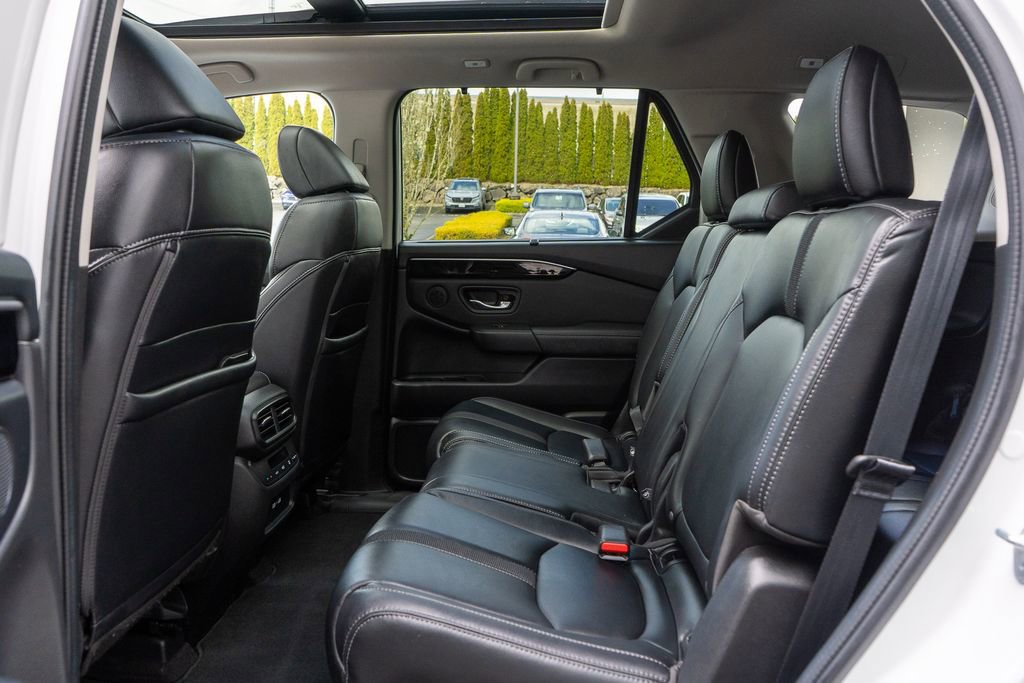 Certified 2023 Honda Pilot Touring image 18