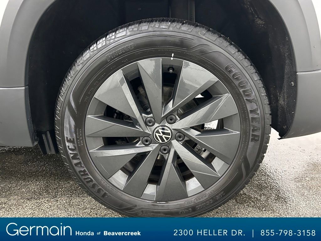 Used 2024 Volkswagen Taos S image 15