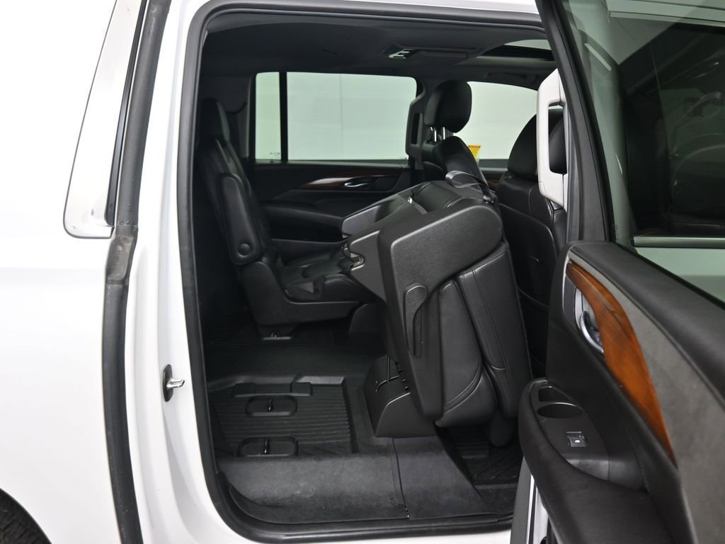 Used 2019 Cadillac Escalade ESV Premium Luxury AWD/4WD image 50