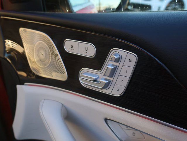 Used 2022 Mercedes-Benz GLS 450 4MATIC image 9