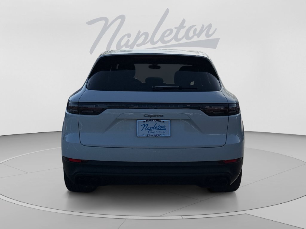 Used 2023 Porsche Cayenne Platinum Edition AWD/4WD image 4