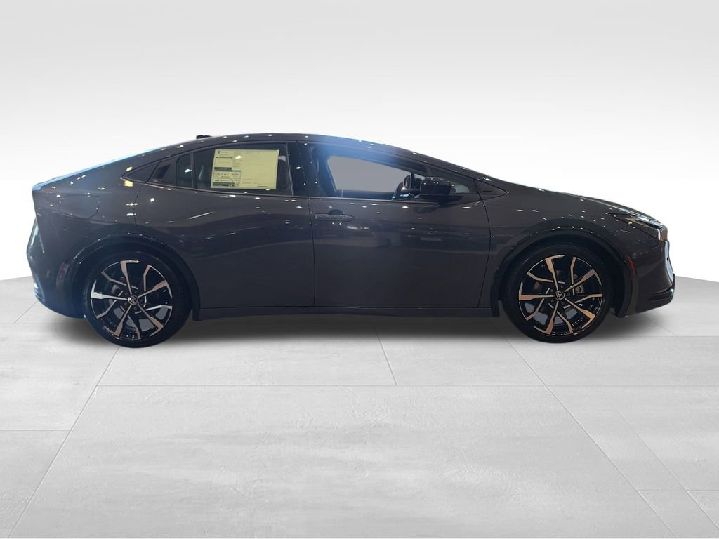New 2026 Toyota Prius Plug-In Hybrid image 4