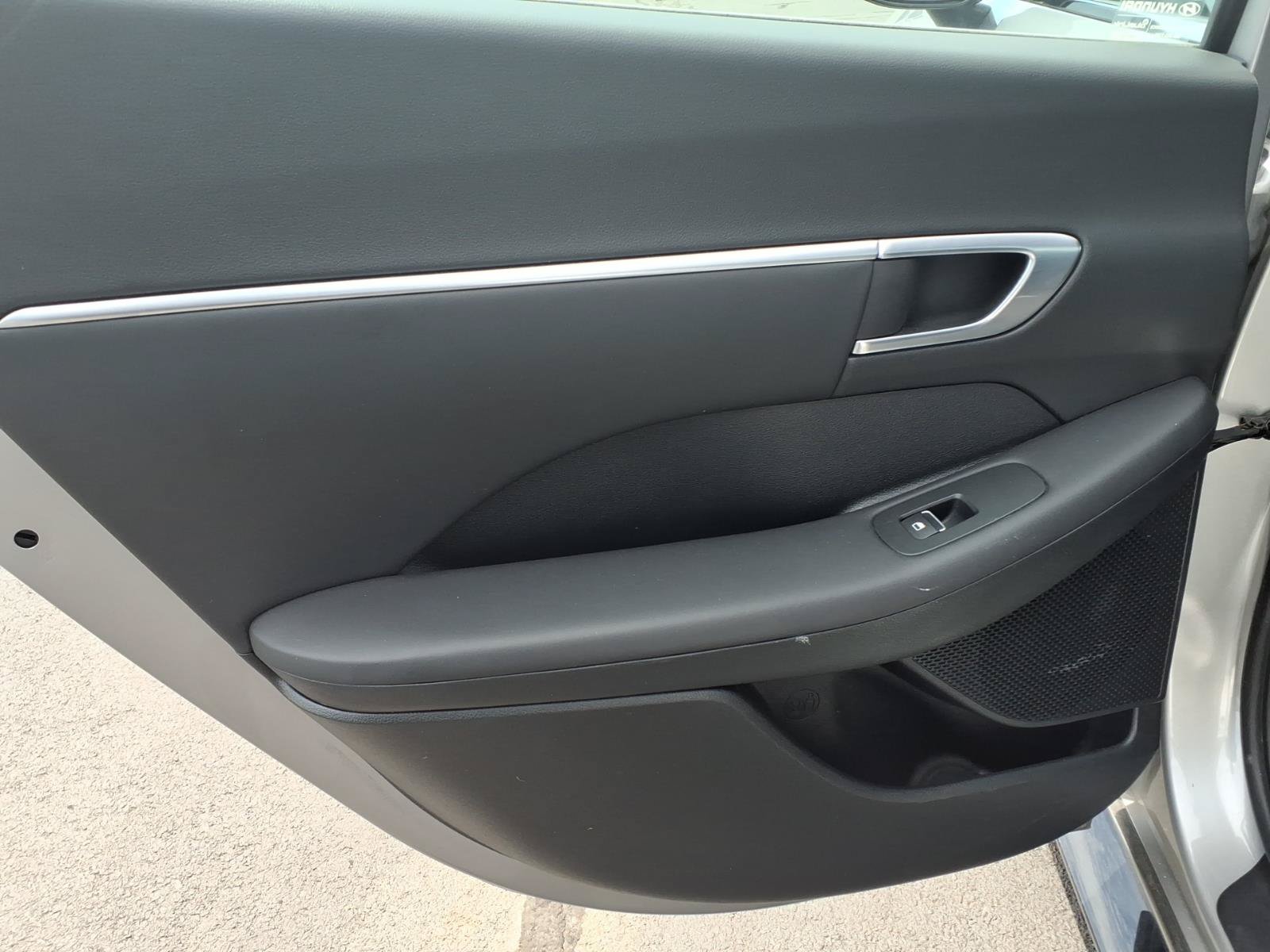 Used 2022 Hyundai Sonata SEL w/ Cargo Package FWD image 17