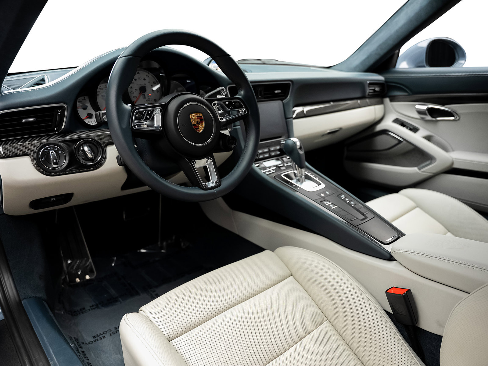 Used 2017 Porsche 911 Turbo S AWD/4WD image 29