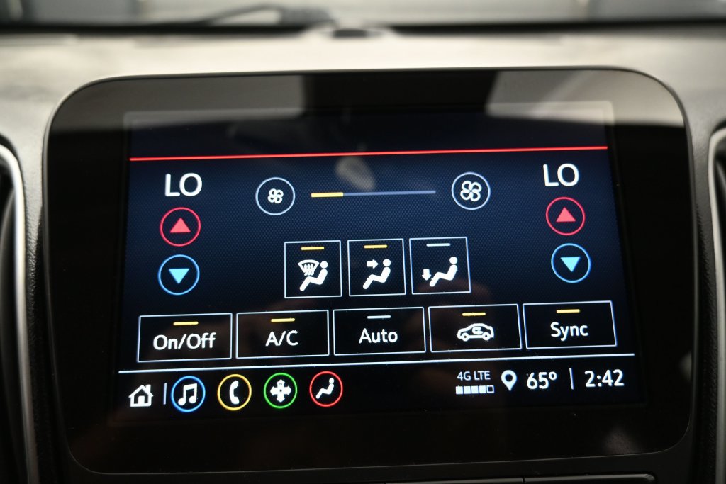 Used 2024 Chevrolet Malibu LT FWD image 11