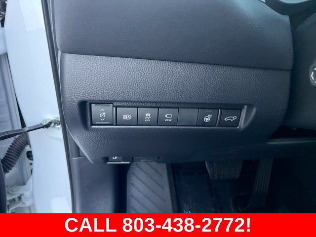 Used 2024 Toyota Venza Limited AWD/4WD image 31