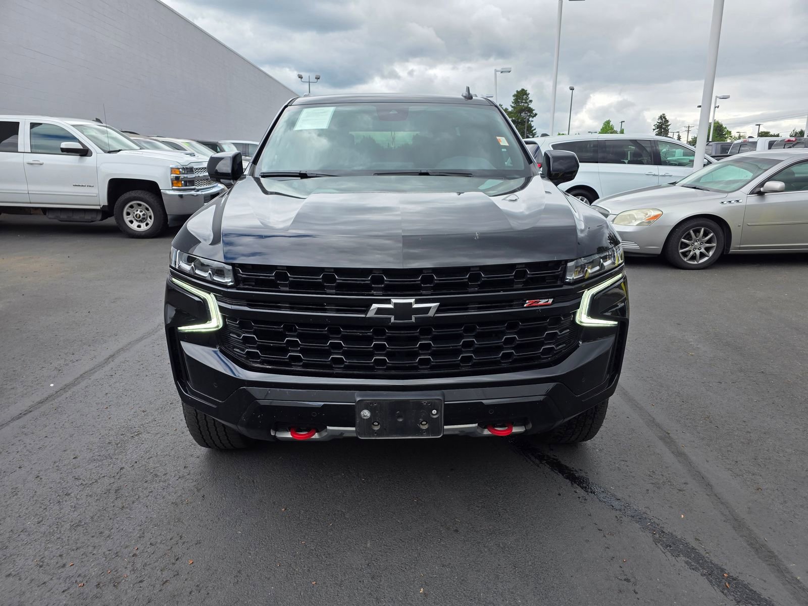 Used 2023 Chevrolet Tahoe Z71 AWD/4WD image 2