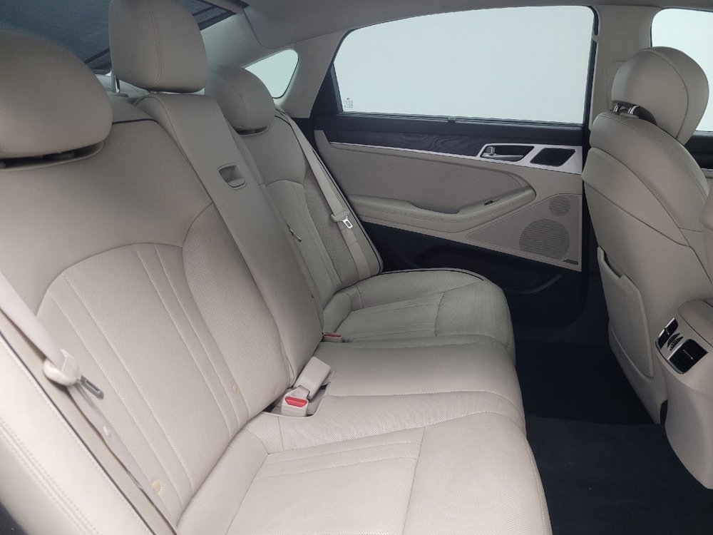 Used 2015 Hyundai Genesis 3.8 w/ Option Group 04 RWD image 19