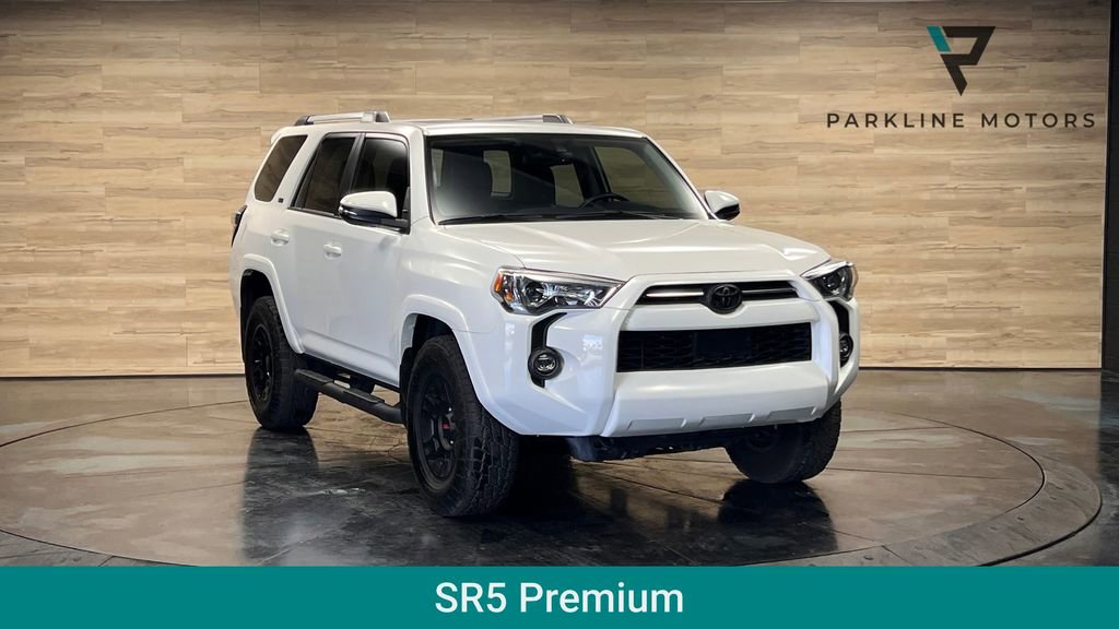 Used 2023 Toyota 4Runner SR5 Premium w/ Moonroof Package RWD image 1