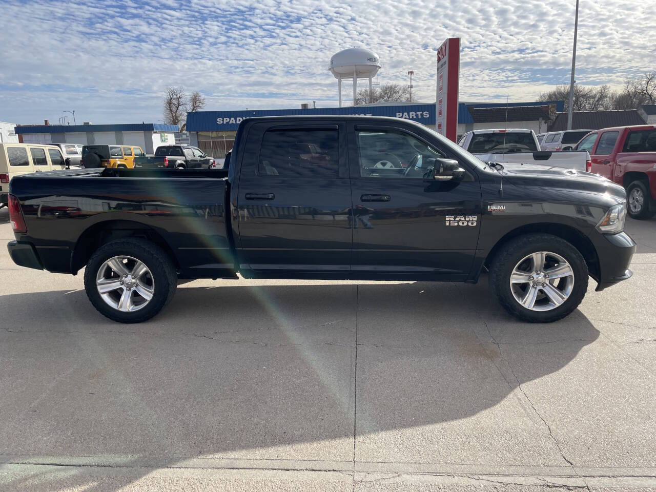Used 2016 RAM 1500 Sport w/ Convenience Group AWD/4WD image 7