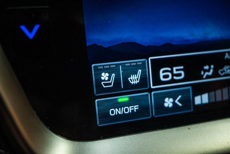 Used 2024 Subaru Outback Touring XT AWD/4WD image 21