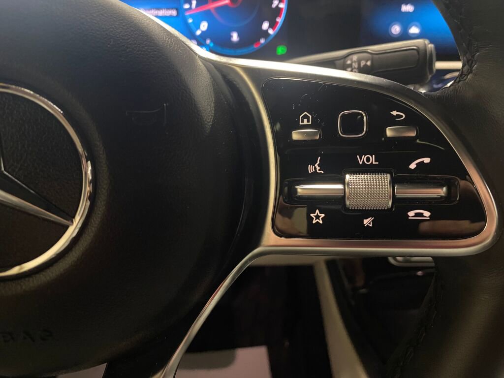 Certified 2023 Mercedes-Benz CLA 250 4MATIC image 10