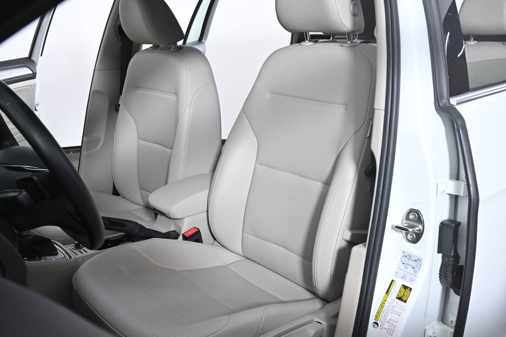 Used 2019 Volkswagen Golf Alltrack SE image 24