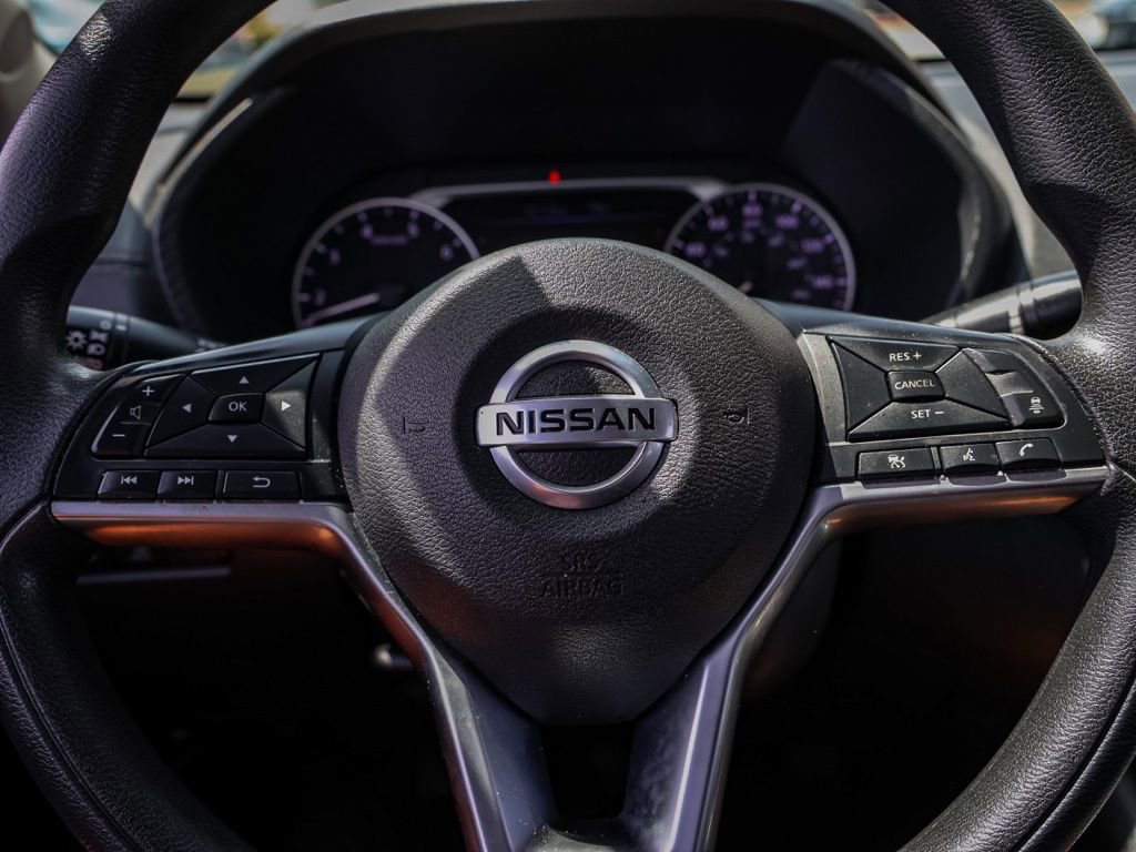 Used 2023 Nissan Sentra SV image 24