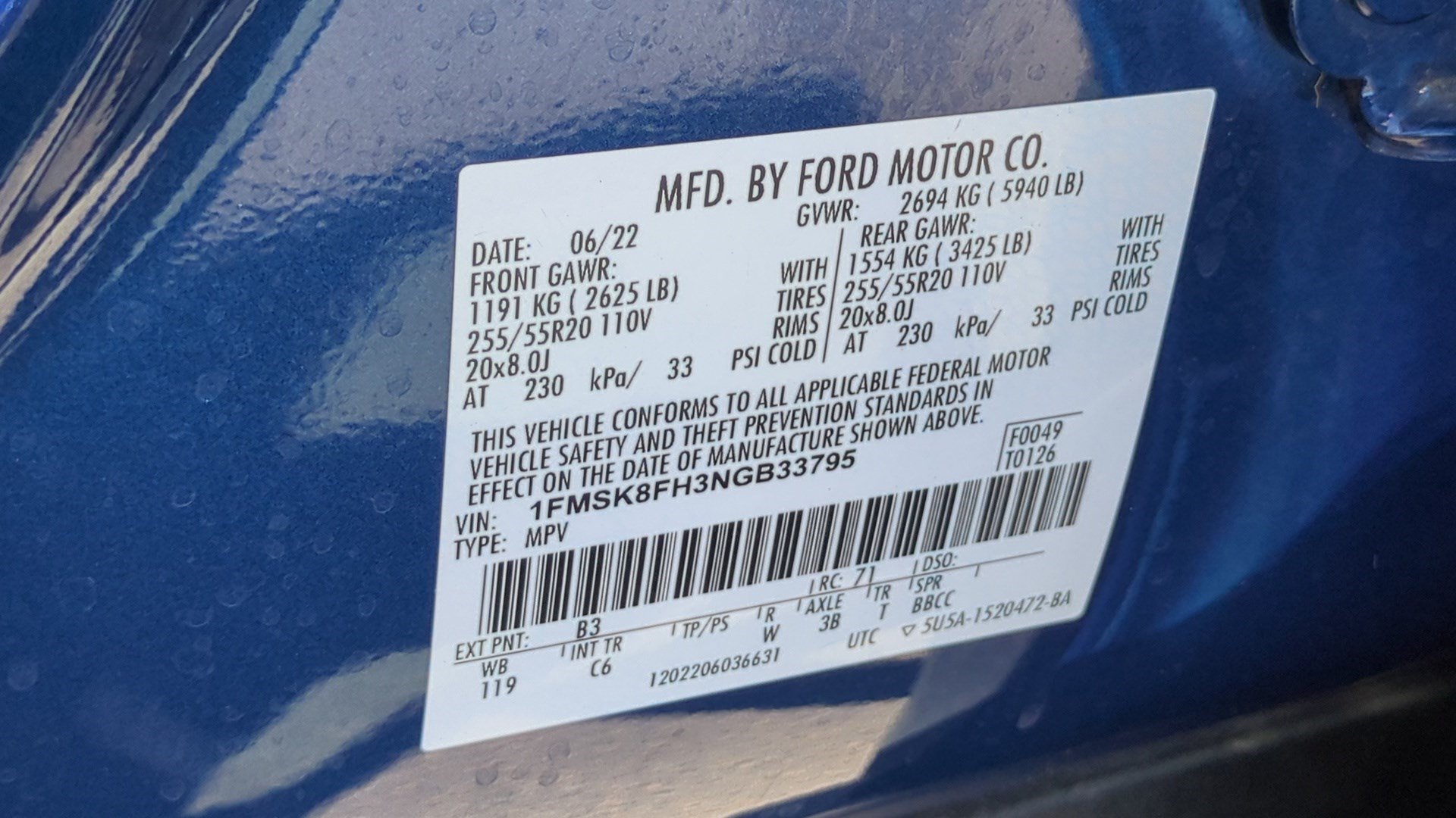 Used 2022 Ford Explorer Limited w/ Class IV Trailer Tow Package AWD/4WD image 32