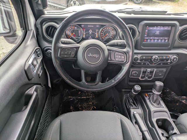 Used 2021 Jeep Gladiator Sport image 13