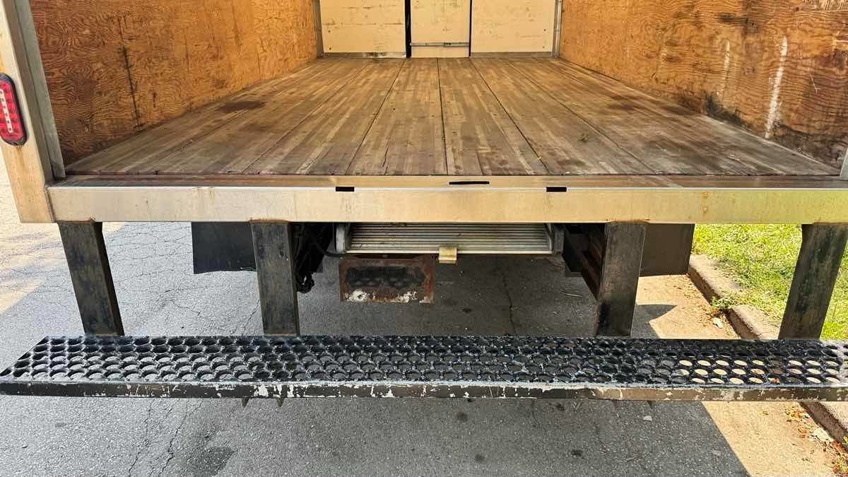 Used 2021 Ford E-350 and Econoline 350 Super Duty w/ Power Windows & Locks Group RWD image 22