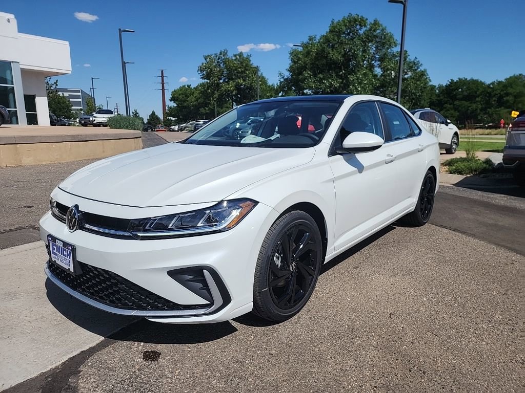 New 2025 Volkswagen Jetta SE