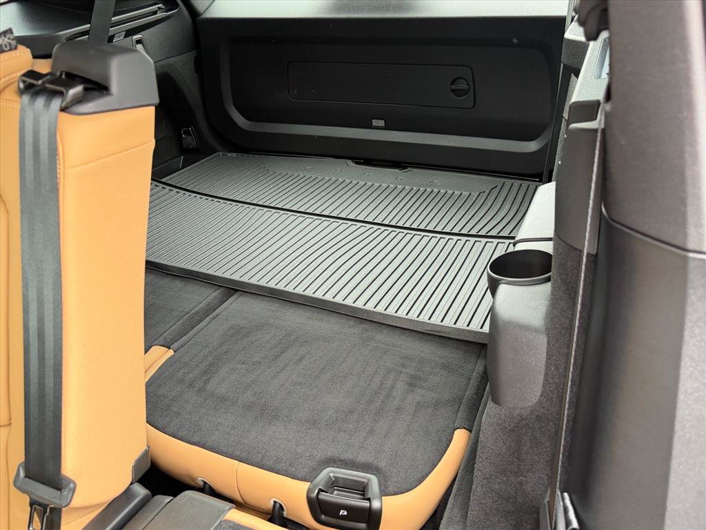 Certified 2024 Volvo XC90 B6 Ultimate w/ Protection Package AWD/4WD image 13