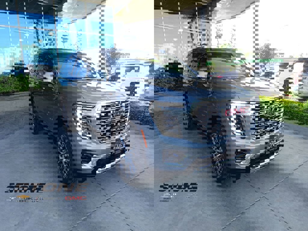 New 2026 GMC Yukon Denali w/ Denali Reserve Package image 1