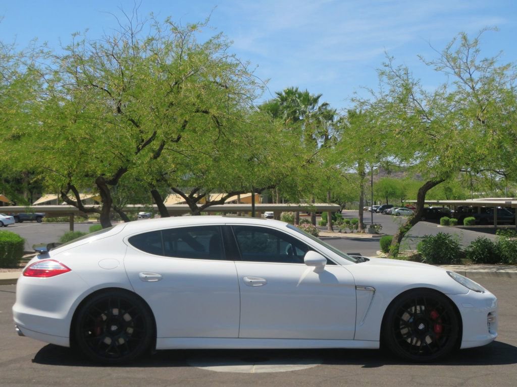Used 2010 Porsche Panamera Turbo image 3