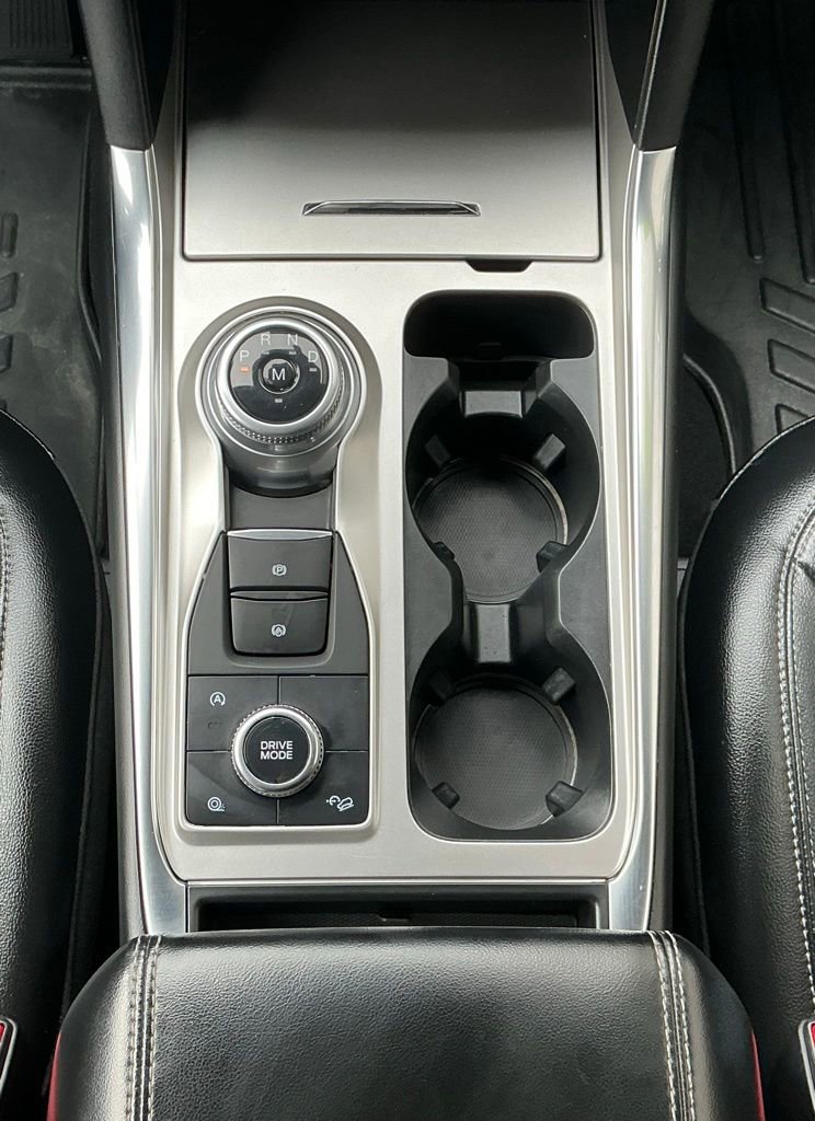 Used 2020 Ford Explorer Limited image 16