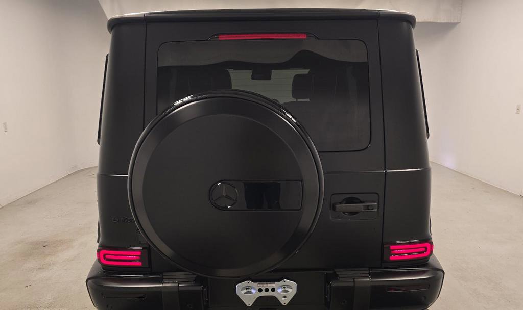 Used 2023 Mercedes-Benz G 550 image 3