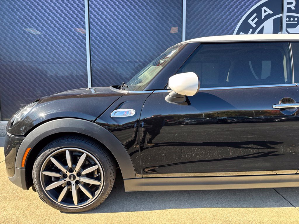 Used 2021 MINI Cooper S w/ Premium Package FWD image 16