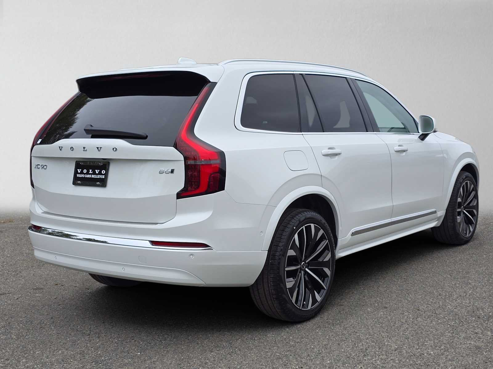 New 2027 Volvo XC90 B6 Ultra AWD/4WD image 3
