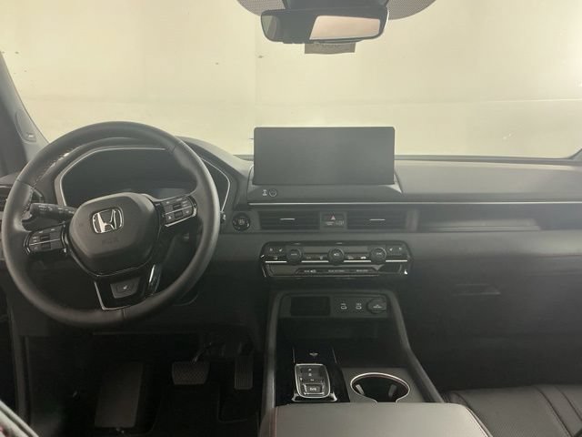 Certified 2026 Honda Pilot Black Edition image 24