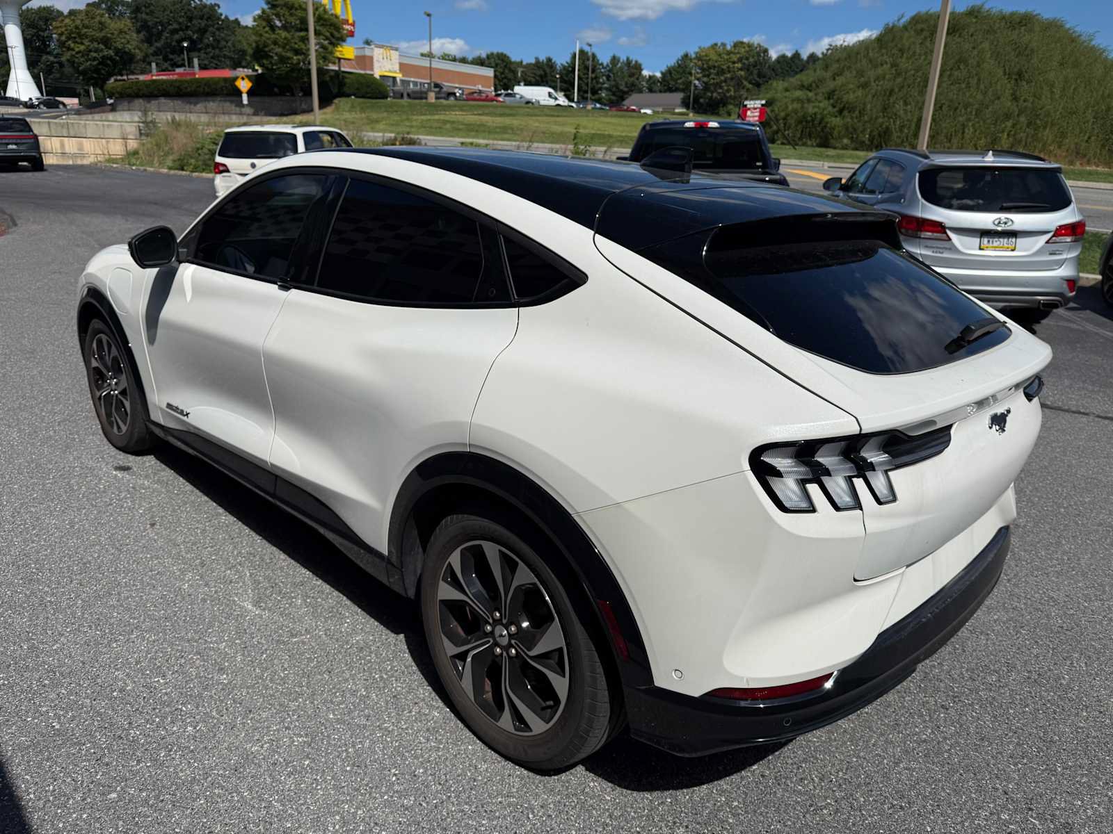 Used 2023 Ford Mustang Mach-E Premium AWD/4WD image 9