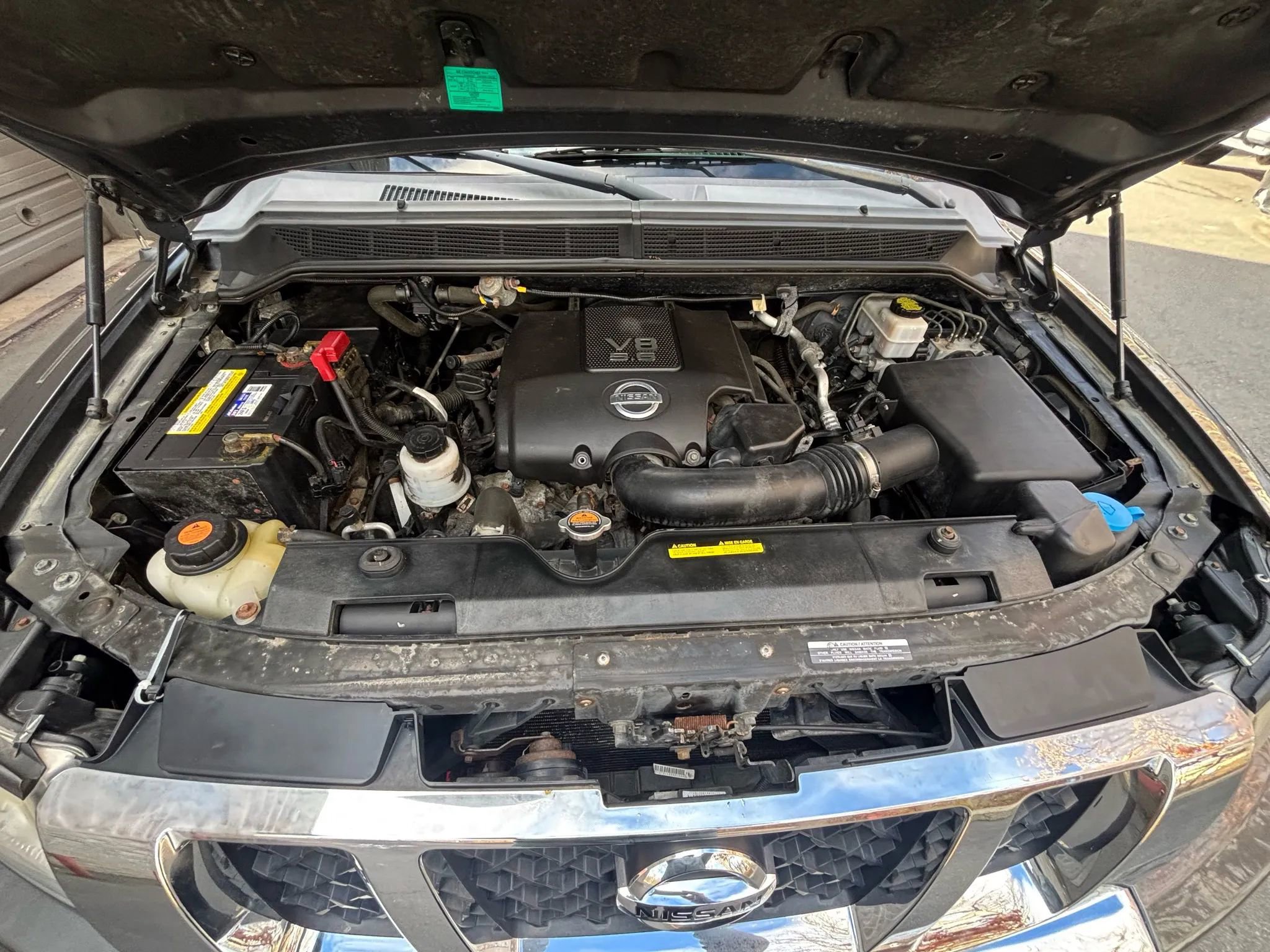 Used 2011 Nissan Titan SV w/ SV Value Truck Pkg image 34