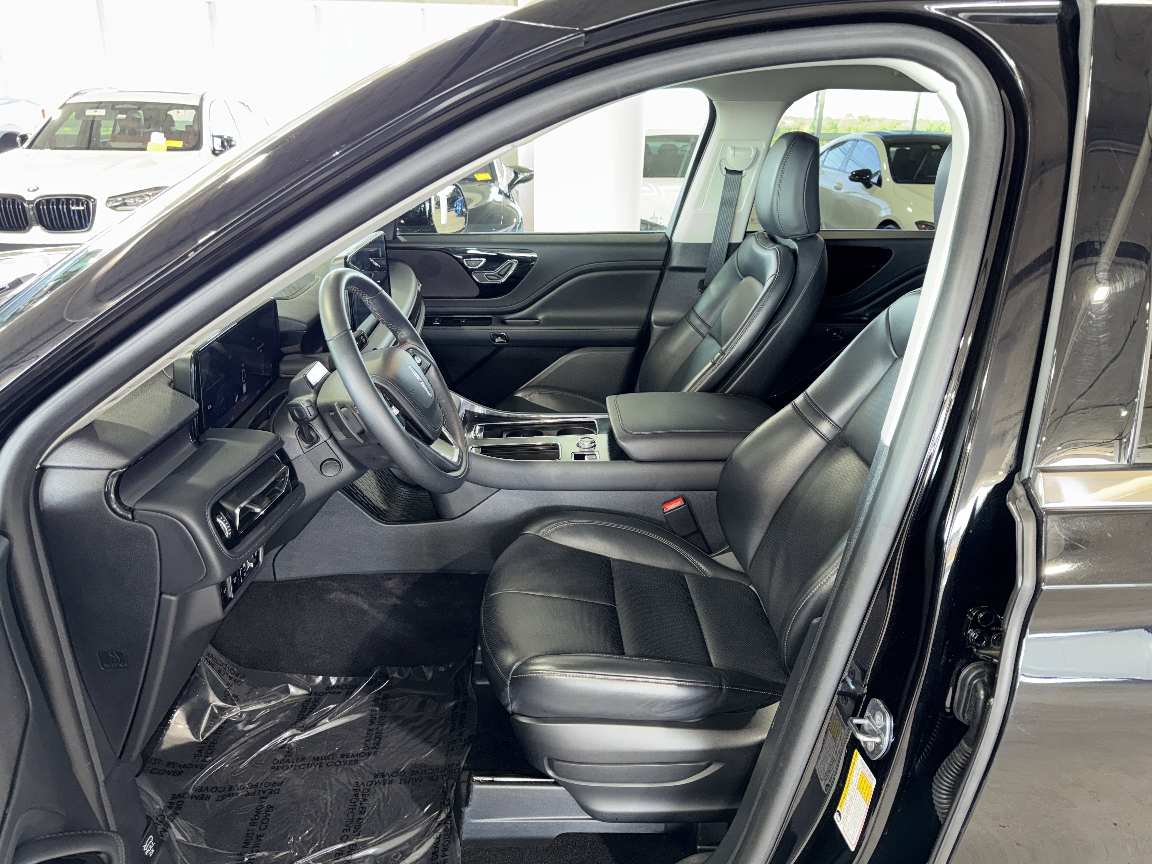 Used 2025 Lincoln Aviator 2WD image 20