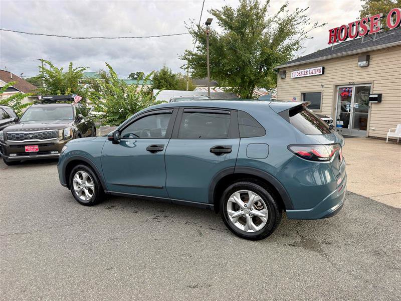 Used 2024 Honda HR-V LX image 2